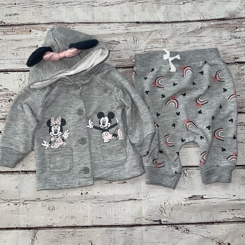 Minnie Mouse Sweat outfit